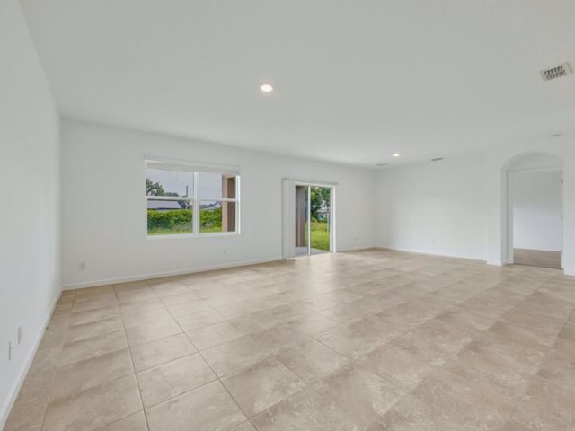 718 SW Crean Terrace SW, Port St. Lucie, Port St Lucie, FL 34953