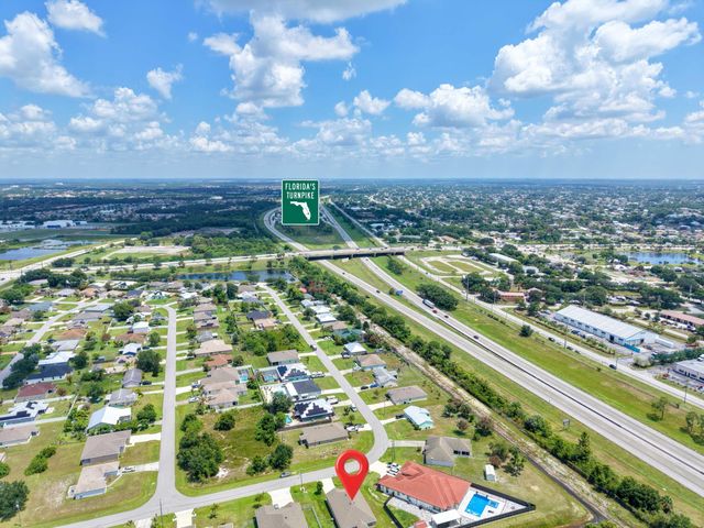 718 SW Crean Terrace SW, Port St. Lucie, Port St Lucie, FL 34953
