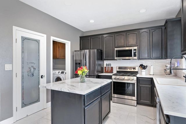 1895 Pyramid Creek Dr, Marysville, CA 95901