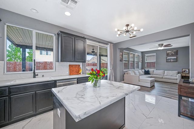 1895 Pyramid Creek Dr, Marysville, CA 95901