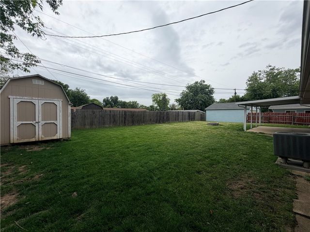 441 Townsend Place, Riverside, OH 45431