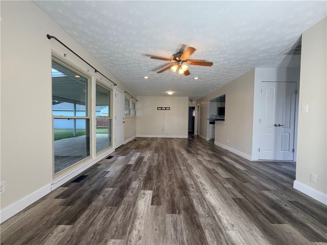441 Townsend Place, Riverside, OH 45431