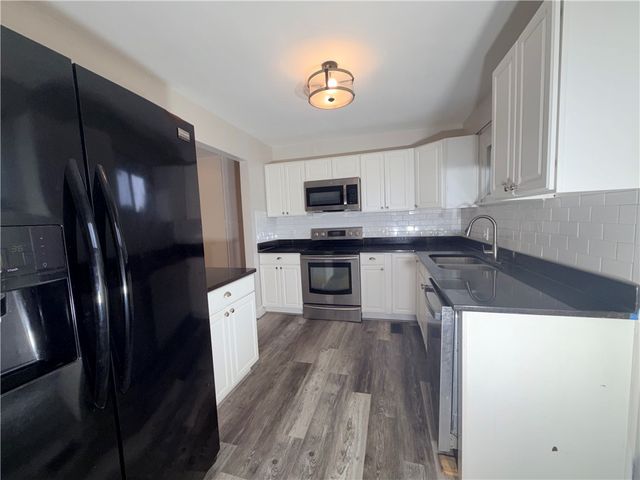 441 Townsend Place, Riverside, OH 45431