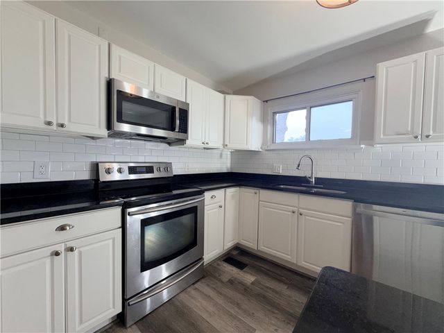 441 Townsend Place, Riverside, OH 45431
