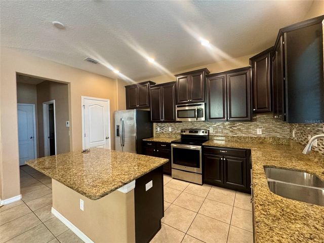 1912 HAWKS VIEW DRIVE, Ruskin, FL 33570