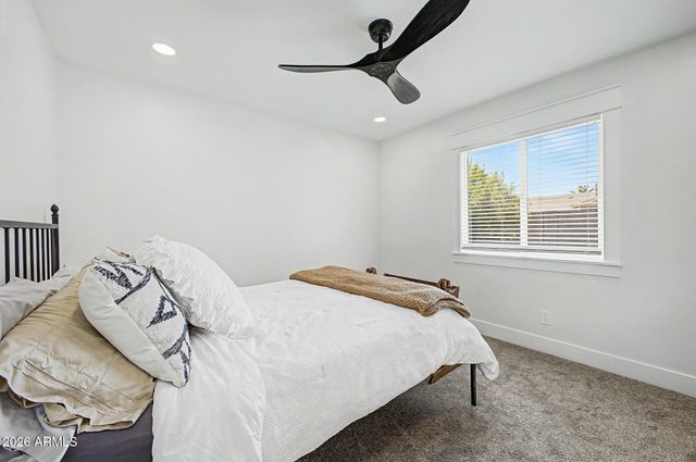 2425 E INVERNESS Avenue, Mesa, AZ 85204
