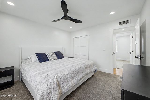 2425 E INVERNESS Avenue, Mesa, AZ 85204