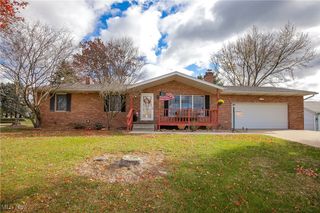 13324 Carnation Avenue NW, Hartville, OH 44632