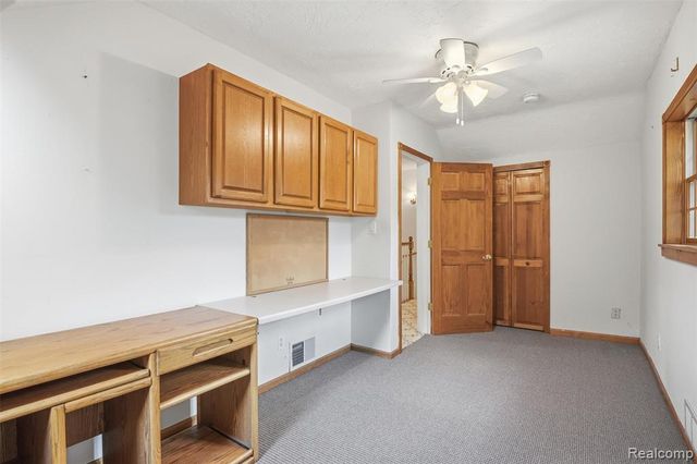 15965 Whitby Street, Livonia, MI 48154
