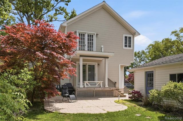 15965 Whitby Street, Livonia, MI 48154