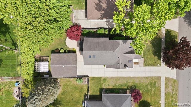 15965 Whitby Street, Livonia, MI 48154