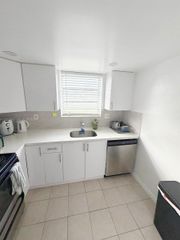 2921 NW 68th Ter 1, Sunrise, FL 33313