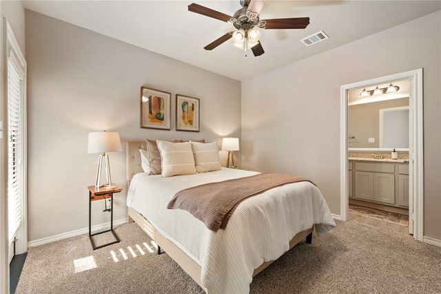 533 Momma Bear Drive, College Station, TX 77845