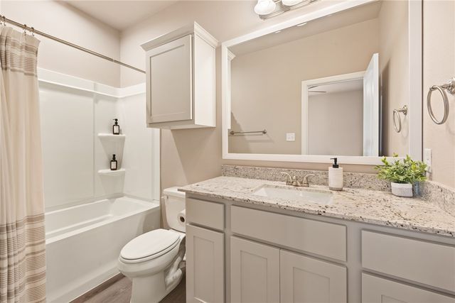 533 Momma Bear Drive, College Station, TX 77845