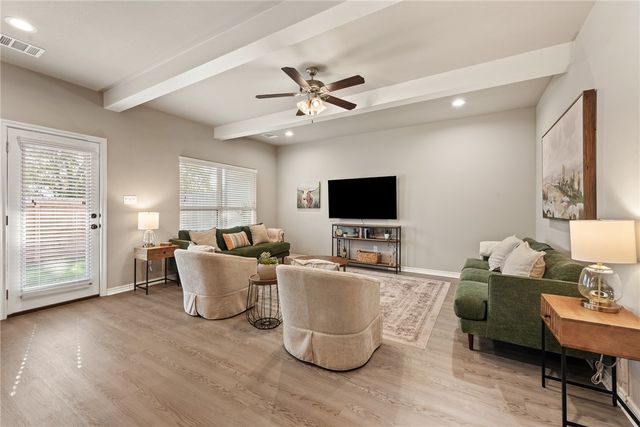 533 Momma Bear Drive, College Station, TX 77845