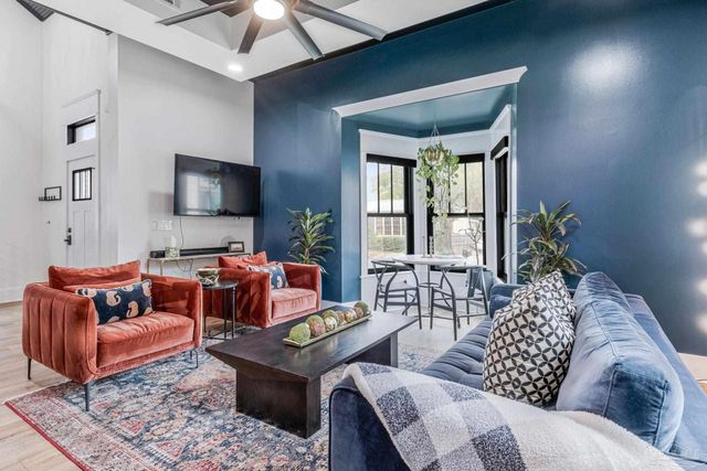 412 E Belmont St, Pensacola, FL 32501