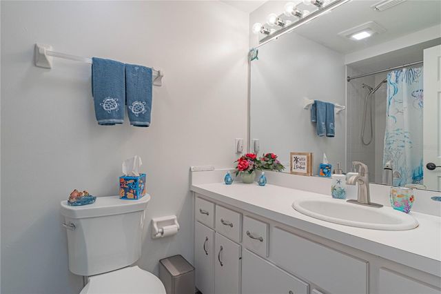 1343 CR 437, Lake Panasoffkee, FL 33538