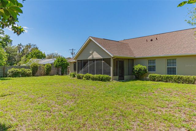 1343 CR 437, Lake Panasoffkee, FL 33538