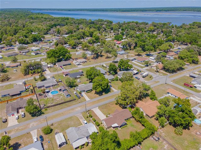 1343 CR 437, Lake Panasoffkee, FL 33538