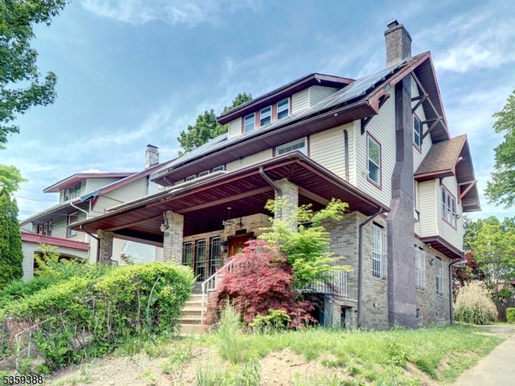 21 Porter Ave, Newark City, NJ 07112
