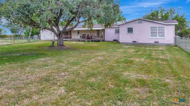 10610 State Highway 185, Victoria, TX 77905