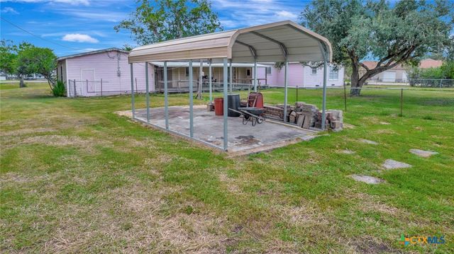 10610 State Highway 185, Victoria, TX 77905