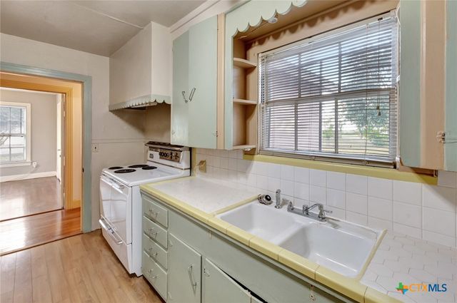 10610 State Highway 185, Victoria, TX 77905