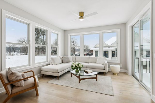 599 Harbor Court, Shoreview, MN 55126