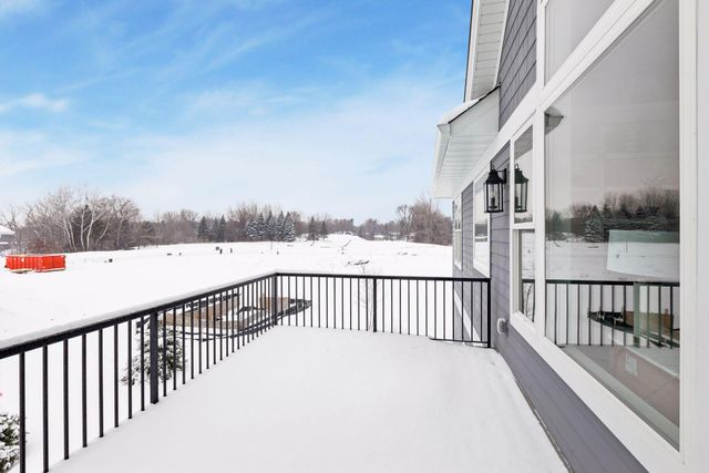 599 Harbor Court, Shoreview, MN 55126