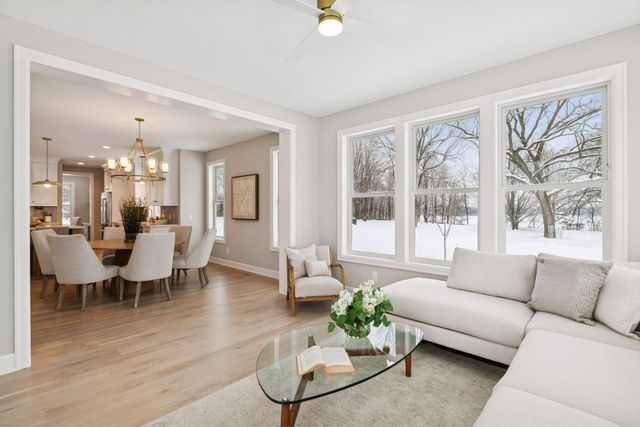 599 Harbor Court, Shoreview, MN 55126