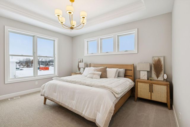 599 Harbor Court, Shoreview, MN 55126