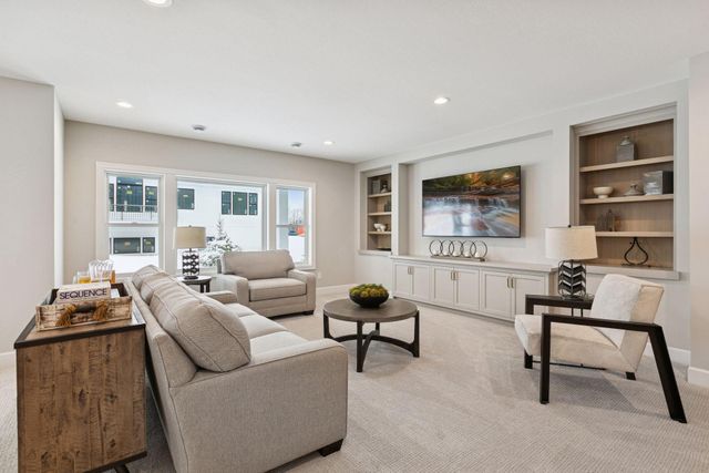 599 Harbor Court, Shoreview, MN 55126