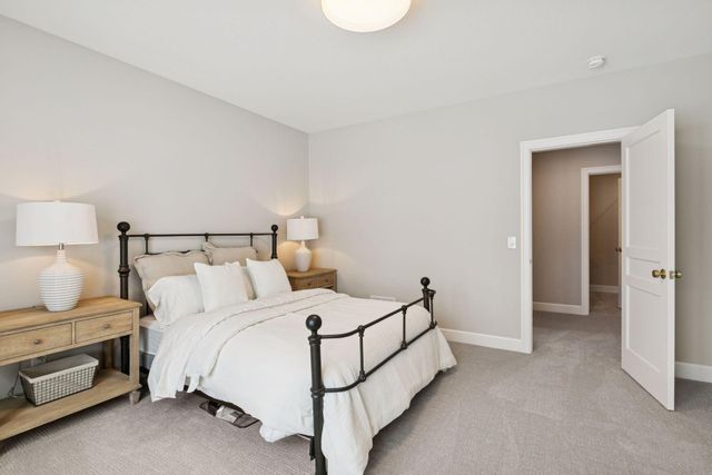 599 Harbor Court, Shoreview, MN 55126