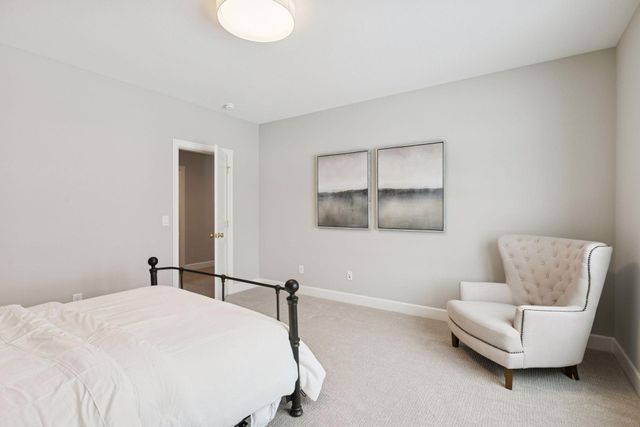 599 Harbor Court, Shoreview, MN 55126