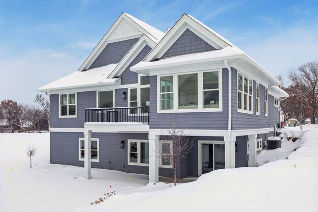 599 Harbor Court, Shoreview, MN 55126