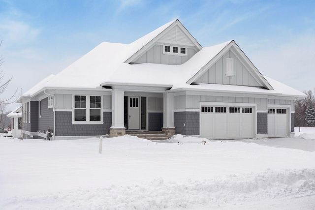 599 Harbor Court, Shoreview, MN 55126