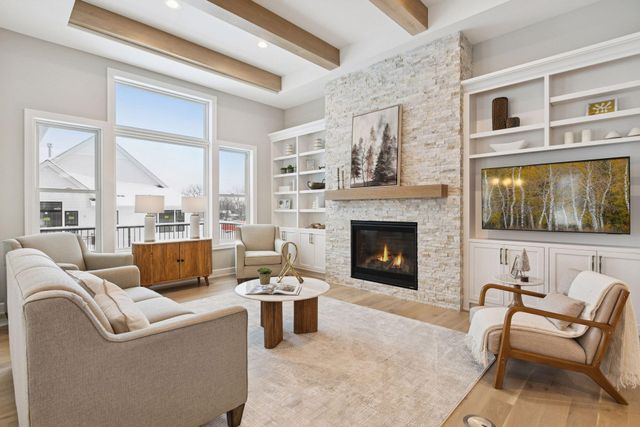 599 Harbor Court, Shoreview, MN 55126