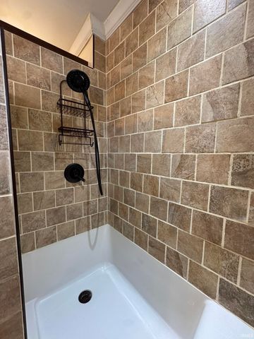 617 Berkley Drive, Marion, IN 46952