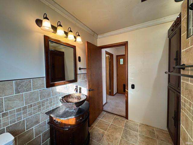 617 Berkley Drive, Marion, IN 46952