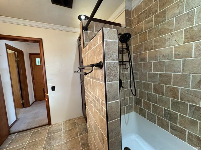 617 Berkley Drive, Marion, IN 46952