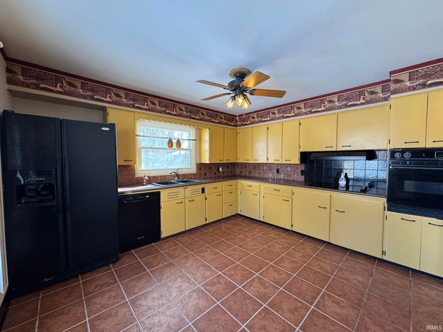 617 Berkley Drive, Marion, IN 46952