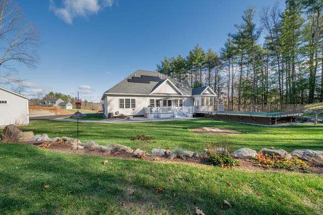 18 Steele Road, Derry, NH 03038