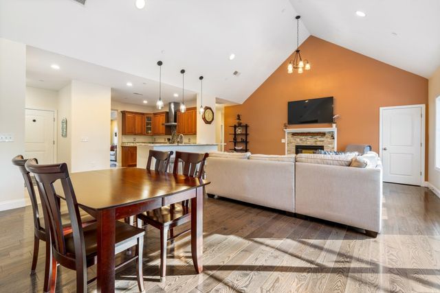 18 Steele Road, Derry, NH 03038