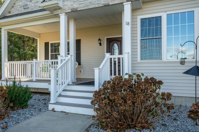 18 Steele Road, Derry, NH 03038