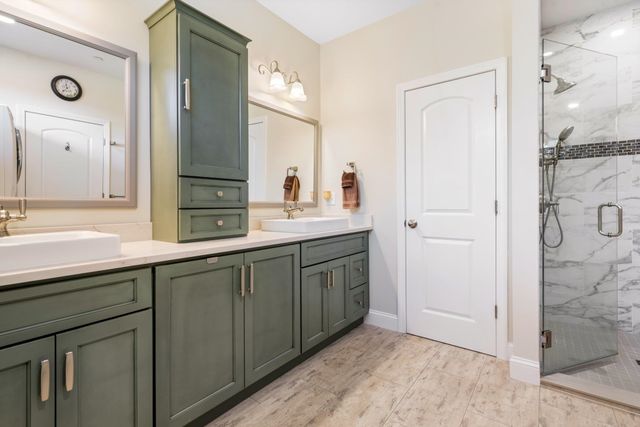 18 Steele Road, Derry, NH 03038