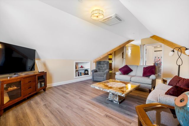 18 Steele Road, Derry, NH 03038