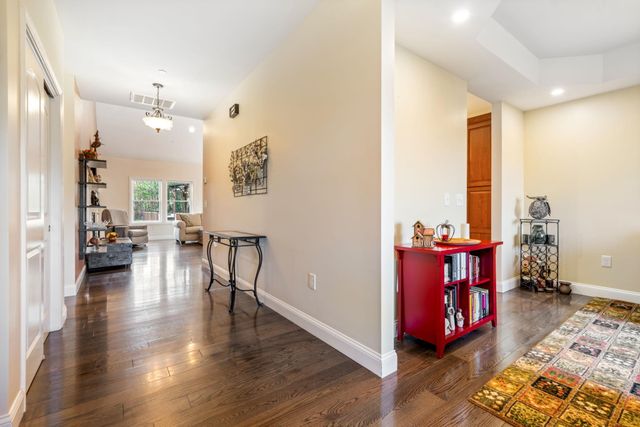 18 Steele Road, Derry, NH 03038