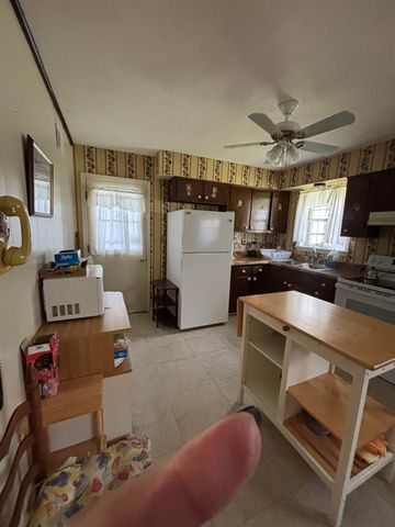 1088 WESTERN PARK DR, Memphis, TN 38109