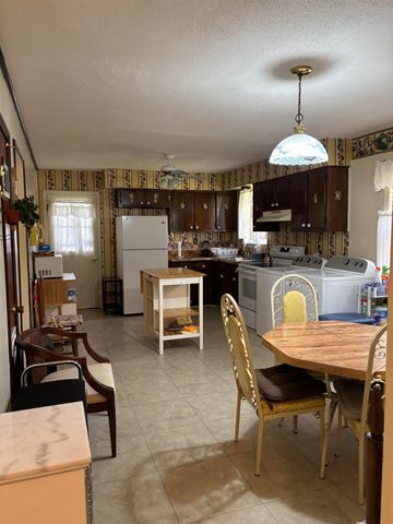 1088 WESTERN PARK DR, Memphis, TN 38109