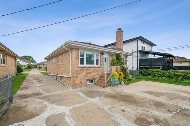 4449 N Ottawa Avenue, Norridge, IL 60706